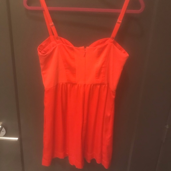 BCBG Bridget Romper in Poppy - Picture 4 of 5